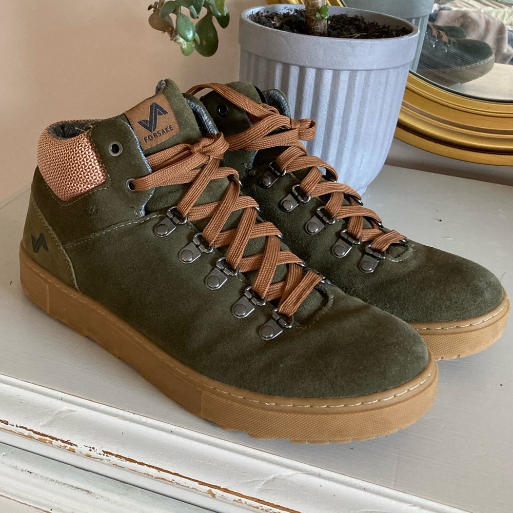 Forsake Lucie Mid hiking boot size 9